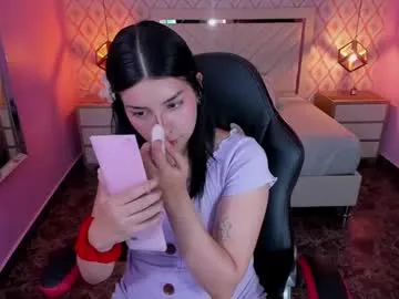 christy_teigen Image 5