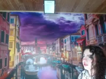 miia_zarate's Thumb Image